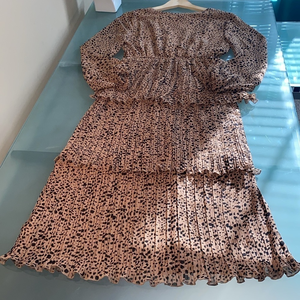 Animal Print Dress She & Sky Pleated Midi Dress Size S NEW - Picture 9 of 12